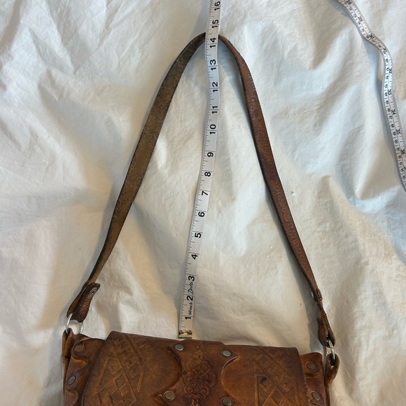 VINTAGE 60-70s Handmade Hand Tooled Brown Leather Boho Western Shoulder Bag - Picture 13 of 13